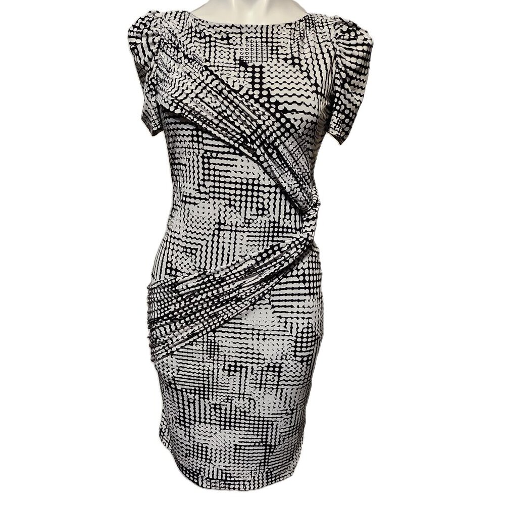 ❤️ 4/$20 Jessica Simpson dress Women's 4 Black white lined zip-up Waist detail